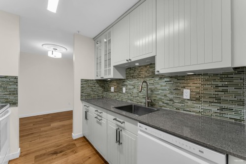 302-4758 53 Street, Delta, BC 