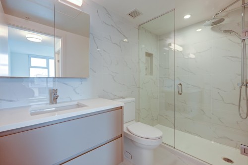 1502-8188 Fraser Street, Vancouver, BC 