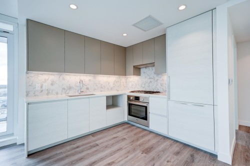 1502-8188 Fraser Street, Vancouver, BC 