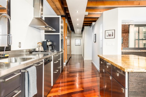 302-55 Cordova Street E, Vancouver, BC 