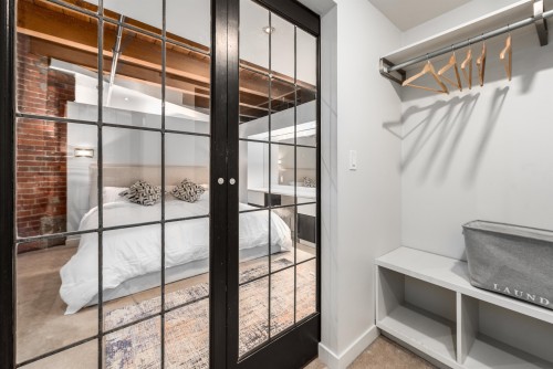 302-55 Cordova Street E, Vancouver, BC 