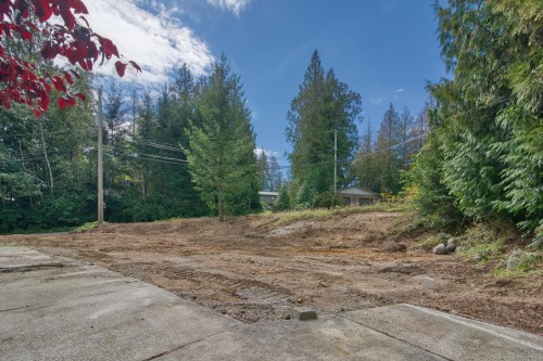 7712 Fawn Road, Halfmoon Bay, BC 