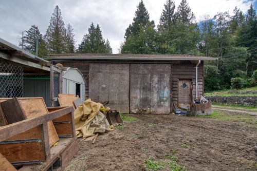 7712 Fawn Road, Halfmoon Bay, BC 