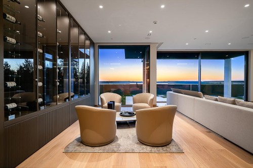 1405 28Th Street, West Vancouver, BC 