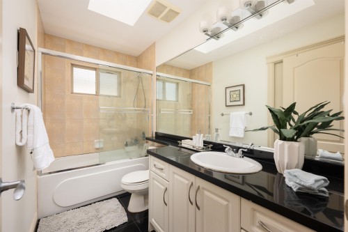 7949 Montcalm Street, Vancouver, BC 