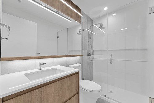 1607-6511 Sussex Avenue, Burnaby, BC 