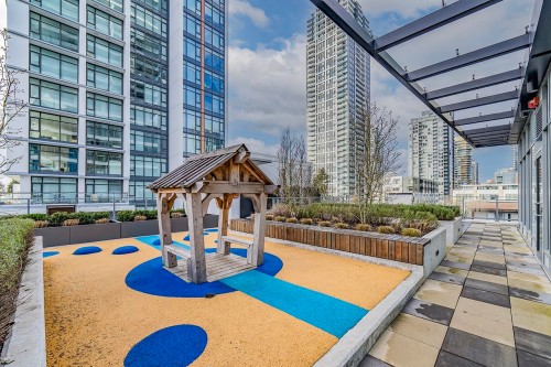 1607-6511 Sussex Avenue, Burnaby, BC 