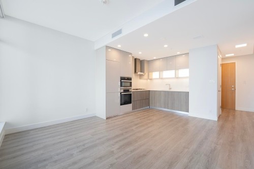 1607-6511 Sussex Avenue, Burnaby, BC 