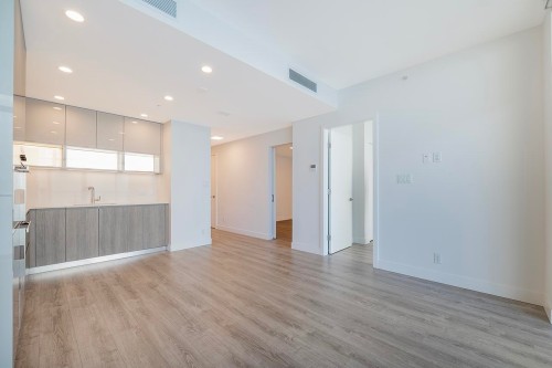 1607-6511 Sussex Avenue, Burnaby, BC 