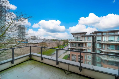 611-7169 14Th Avenue, Burnaby, BC 