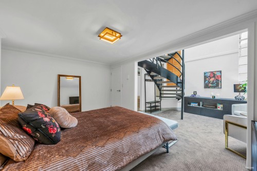 2243 Oak Street, Vancouver, BC 