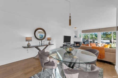 2243 Oak Street, Vancouver, BC 