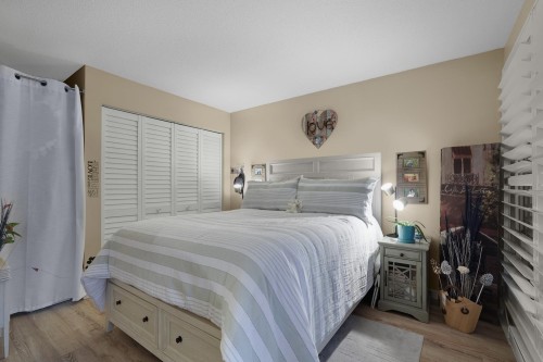 202-9300 Glenacres Drive, Richmond, BC 