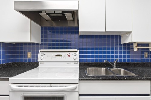 504-2024 Fullerton Avenue, North Vancouver, BC 