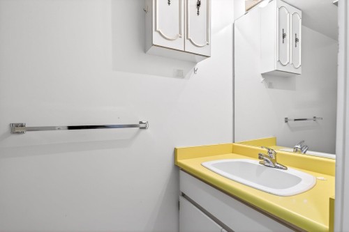 504-2024 Fullerton Avenue, North Vancouver, BC 