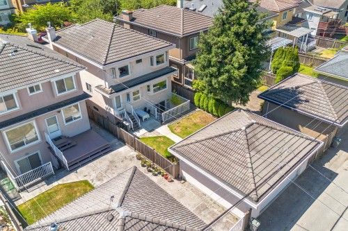 2755 20Th Avenue W, Vancouver, BC 