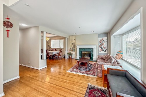 2755 20Th Avenue W, Vancouver, BC 