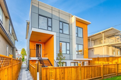 2-968 55Th Avenue E, Vancouver, BC 