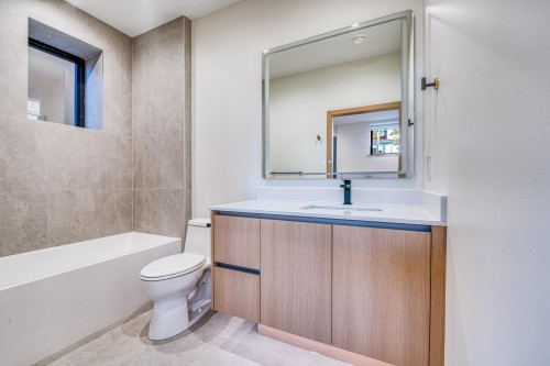 2-968 55Th Avenue E, Vancouver, BC 