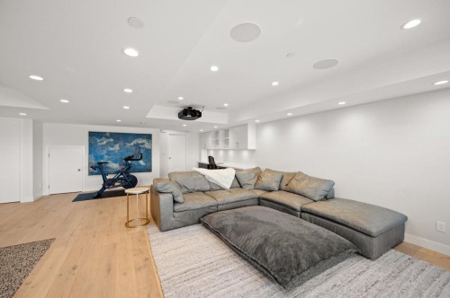 8689 Seascape Drive, West Vancouver, BC 