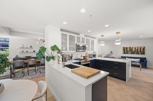 8689 Seascape Drive, West Vancouver, BC 