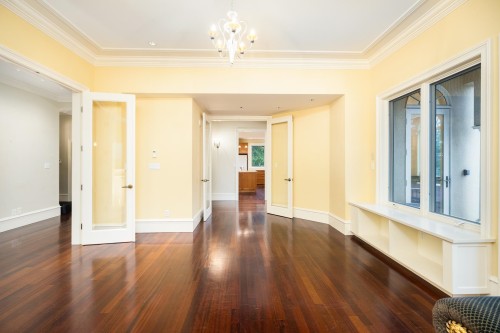 6220 Summit Avenue, West Vancouver, BC 