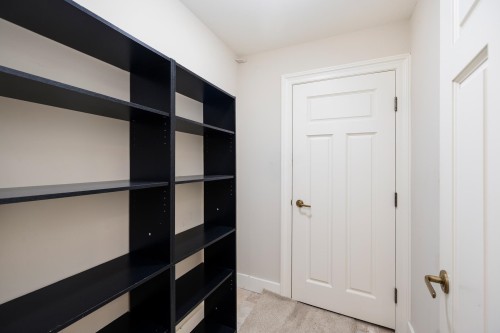 6220 Summit Avenue, West Vancouver, BC 