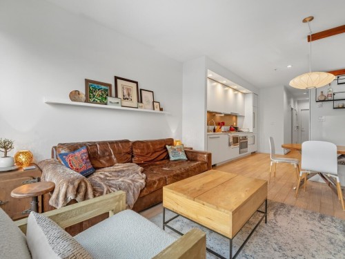 305-626 Alexander Street, Vancouver, BC 