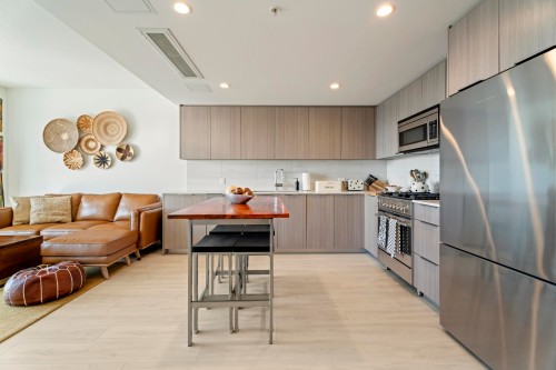 1004-1401 Hunter Street, North Vancouver, BC 