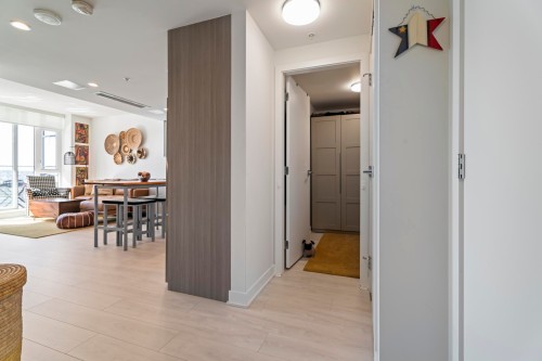 1004-1401 Hunter Street, North Vancouver, BC 