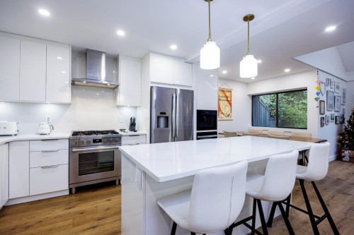 209-4001 Mt Seymour Parkway, North Vancouver, BC 