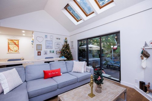 209-4001 Mt Seymour Parkway, North Vancouver, BC 