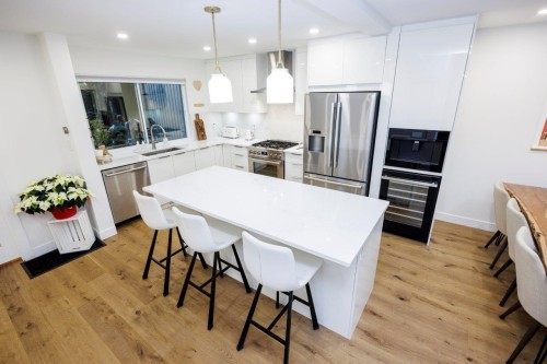 209-4001 Mt Seymour Parkway, North Vancouver, BC 