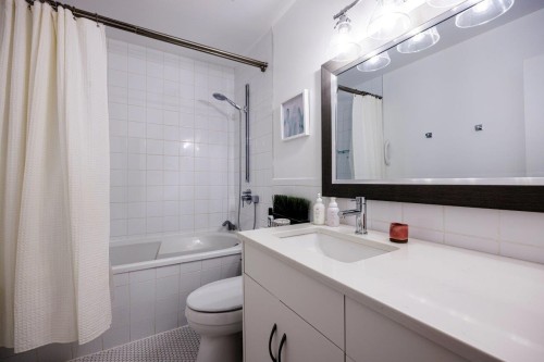 209-4001 Mt Seymour Parkway, North Vancouver, BC 