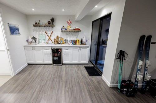 209-4001 Mt Seymour Parkway, North Vancouver, BC 