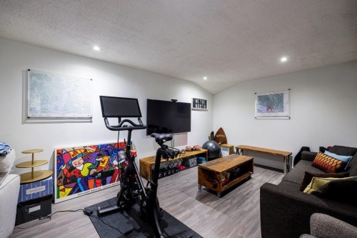 209-4001 Mt Seymour Parkway, North Vancouver, BC 