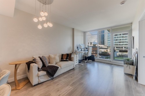 706-2008 Rosser Avenue  Burnaby, BC V5C 0H8