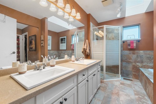 1330 Cimarron Drive, Coquitlam, BC 