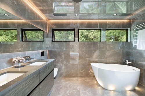 445 Mountain Drive, West Vancouver, BC 