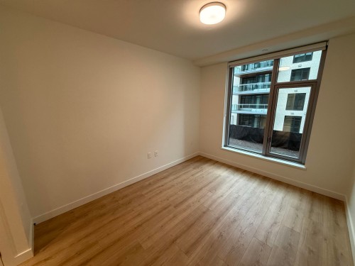 117-755 Harbourside Drive, North Vancouver, BC 