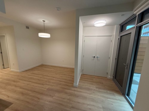 117-755 Harbourside Drive, North Vancouver, BC 