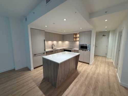 117-755 Harbourside Drive, North Vancouver, BC 