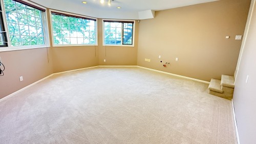 Bsmt-88 Ravine Drive, Port Moody, BC 