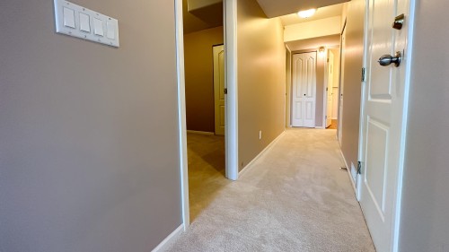 Bsmt-88 Ravine Drive, Port Moody, BC 