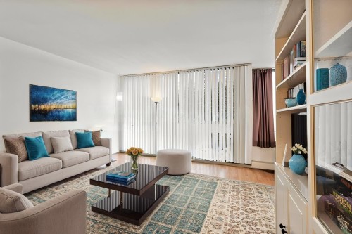 204-4200 Mayberry Street  Burnaby, BC V5H 4A7