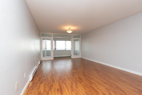 64-2212 Folkestone Way, West Vancouver, BC 