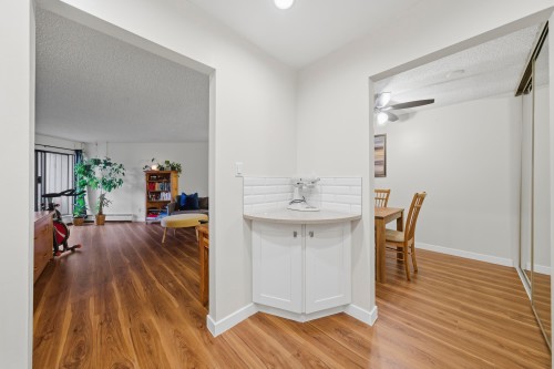 238-8500 Ackroyd Road, Richmond, BC 