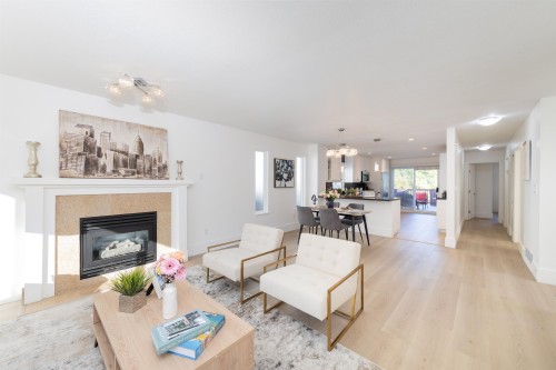 3638 Maginnis Avenue, North Vancouver, BC 