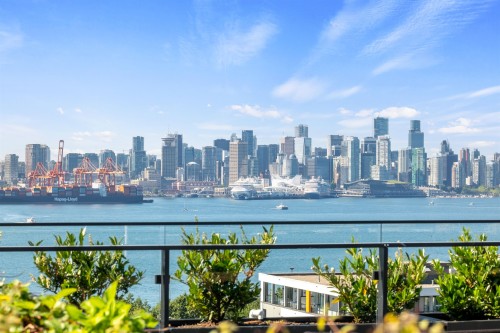 659-422 3Rd Street E, North Vancouver, BC 