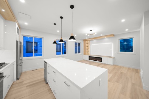 1-3881 Hurst Street, Burnaby, BC 